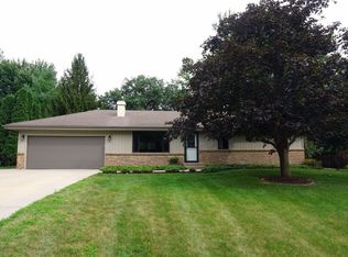 6463 Rendova Ct, Roscoe, IL 61073