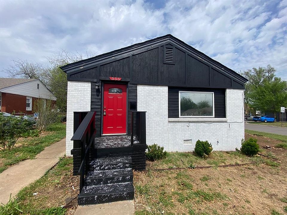 1st image of 555 E Harmon Dr