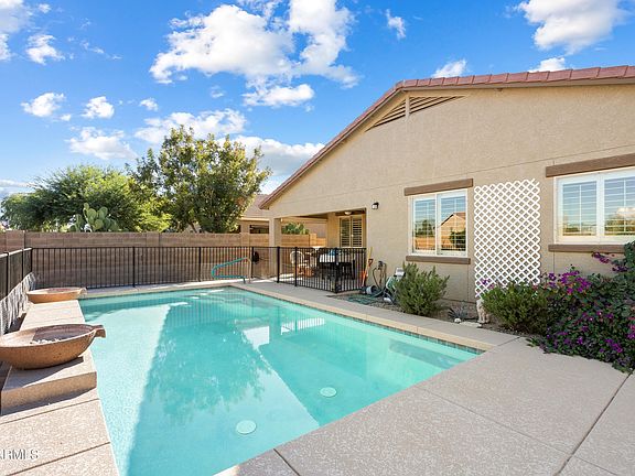 4th image of 860 E CIERRA Circle