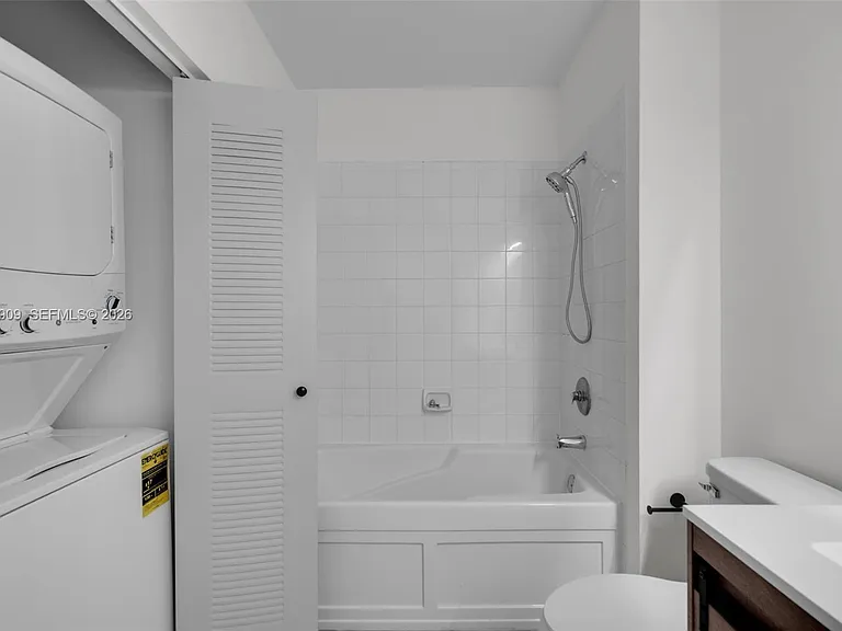 520 SE 5th Ave #1707 — Photo 14