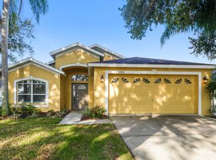 3304 Pin Oak Ln, Tampa, FL 33618