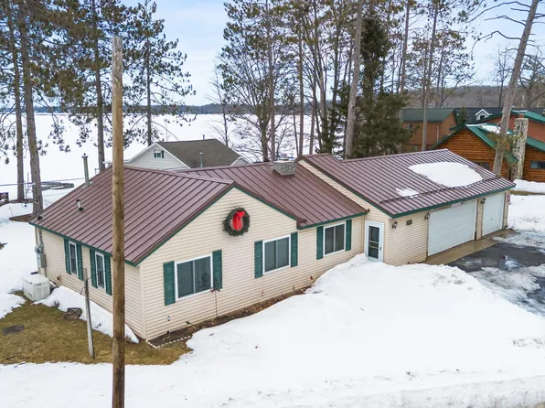976 Lakeview Ave, Gaylord, MI 49735