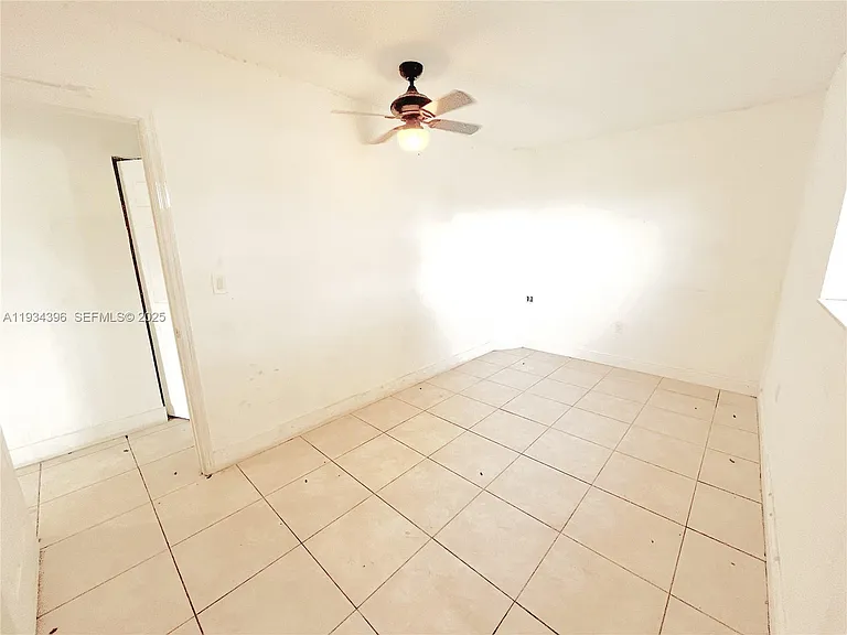 15410 NW 29th Ct — Photo 16