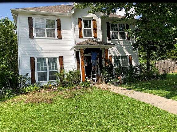2nd image of 1272 Amberley Woods Dr