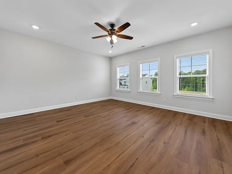 1029 Constellation Cir — Photo 26