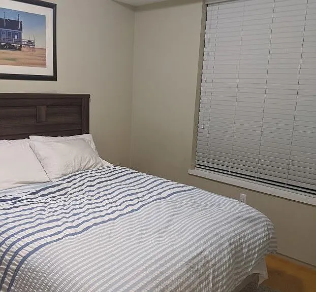 345 D St #4 — Photo 9