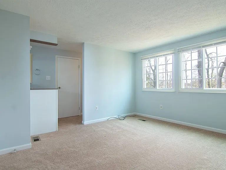 7821 White Cliff Ter — Photo 14