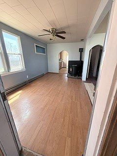4th image of 400 Main Ave