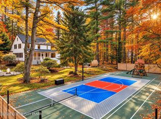 139 McCauley Ave, Pocono Pines, PA 18350