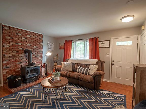 2nd image of 7804 Stafford Hill Ct