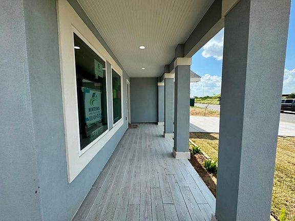 3rd image of 6705 El Jinete Dr