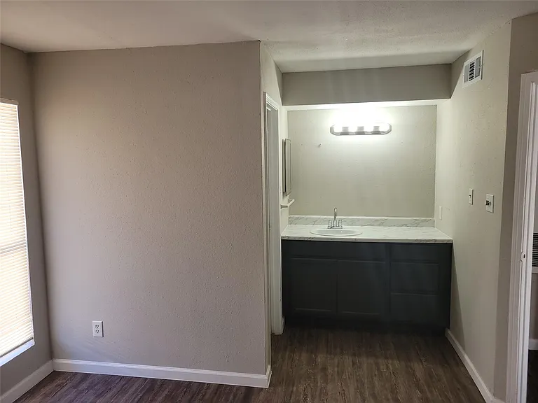 7200 T C Jester Blvd #2402 — Photo 11