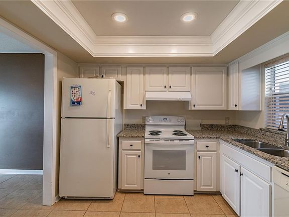 3rd image of 3511 Amity Ave