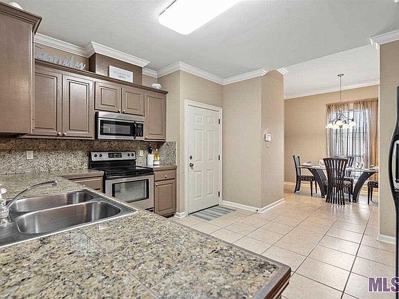 3rd image of 6648 Cameren Oaks Dr