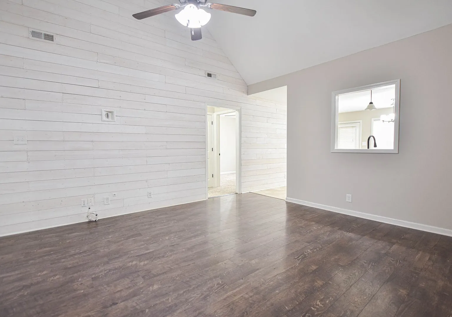 Pet Friendly Three Bedroom with Bonus! — Photo 4