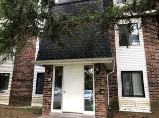 230 E Court Of Shorewood APT 3, Vernon Hills, IL 60061