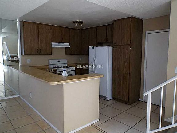 4th image of 4462 Shalimar Ave