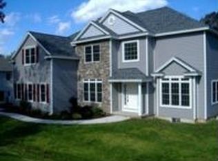 21 Liz Ann Dr, Saratoga Springs, NY 12866