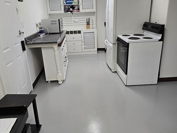 2nd image of 95529 Nordloch Ln