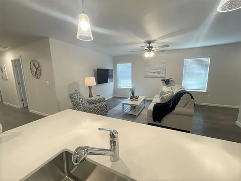 248 Spirit Dr — Photo 4
