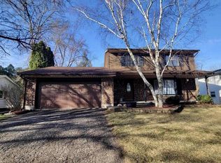 1010 Hathaway Dr, Madison, WI 53711