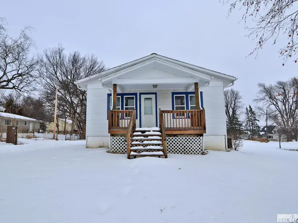 308 E D St, Elmwood, NE 68349