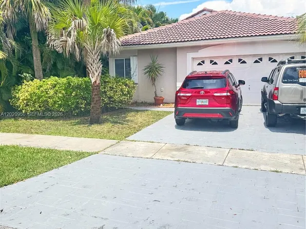 131 SW 178th Way, Pembroke Pines, FL 33029