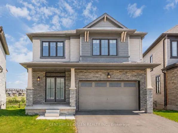 28 Magdalena St, Hamilton, ON L8J 0M3