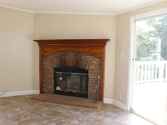 4th image of 49 Rolling Hills Lake Dr SW