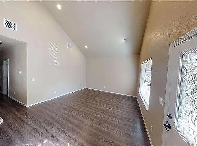 1002 F St SW — Photo 13