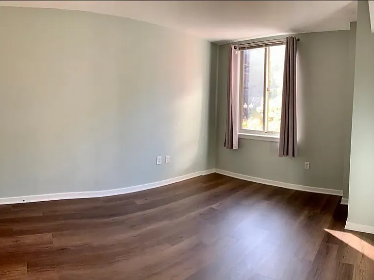 1000 New Jersey Ave SE #209 — Photo 9
