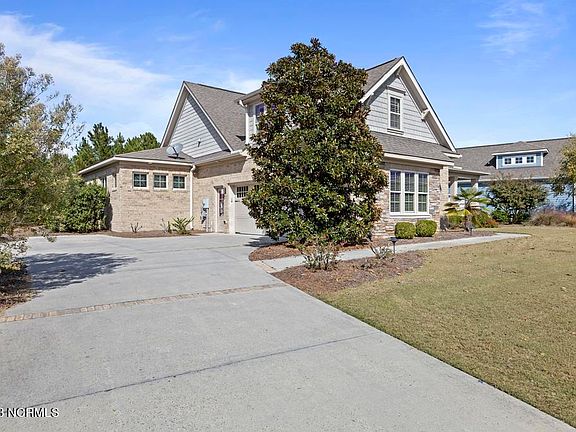2nd image of 2627 Sugargrove Trail NE