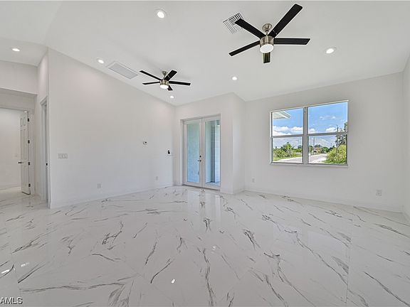 3rd image of 3513 Sunshine Blvd N