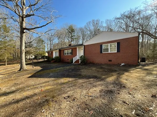 420 S Middleton St, Robbins, NC 27325