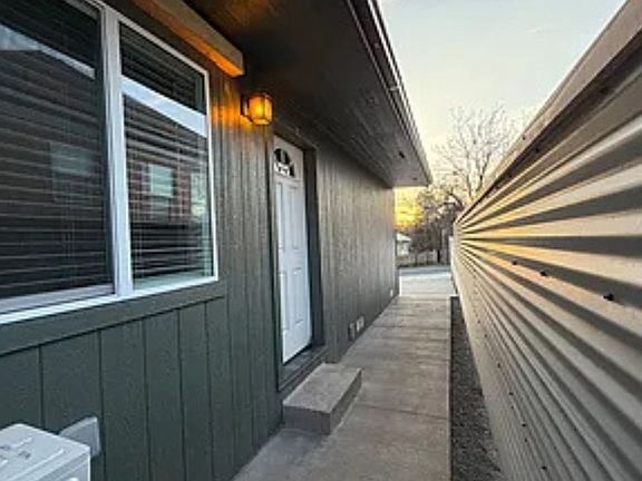 3rd image of 1433 Lakeview Ave
