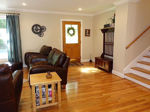 5th image of 108 Blackgum Ct