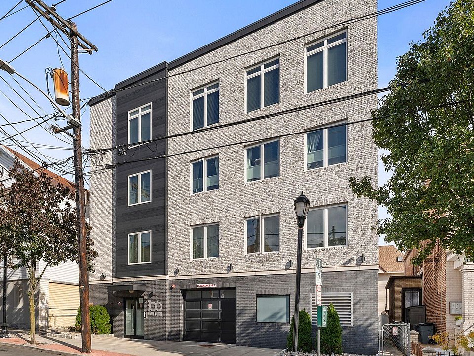 1st image of 306 New York Ave #201
