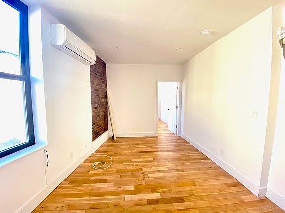 5th image of 58 Kenmare St APT 14