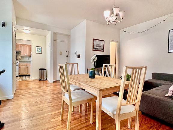 2nd image of 303 W 92nd St APT 4A