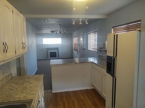 5th image of 7410 Sequoia Way