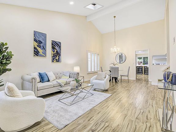 5th image of 446 Santander Dr