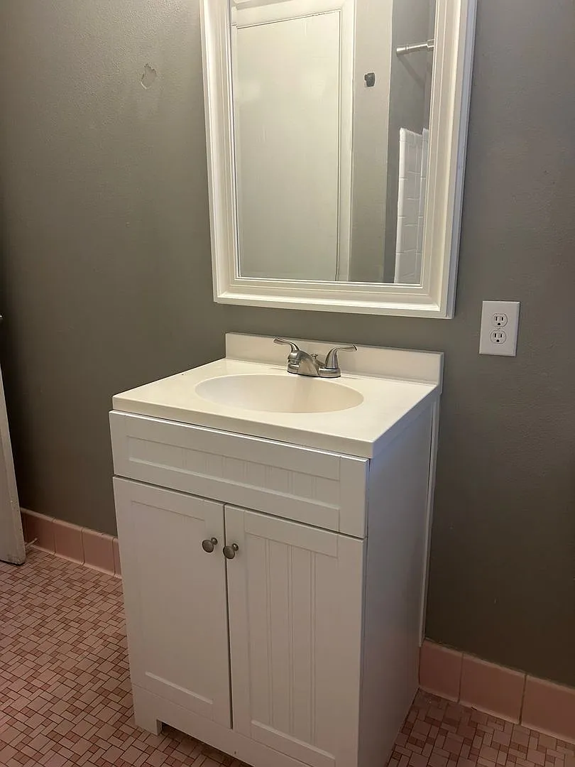 2 bed, 840 sqft, $800 — Photo 4