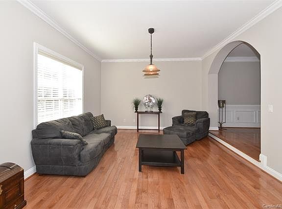 3rd image of 7115 Edenderry Dr