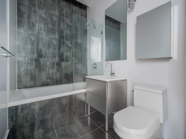 335 Carroll Street image 6 of 14