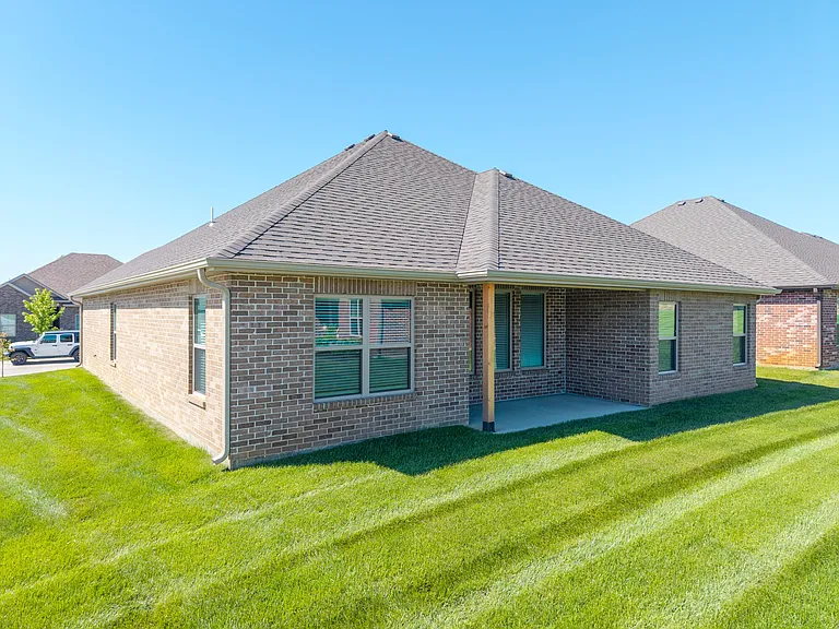 1816 Wes Milligan Ln — Photo 18