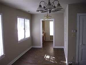 2nd image of 4911 Belmont Ave