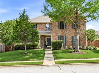 3105 Lake Park Dr, Grapevine, TX 76051