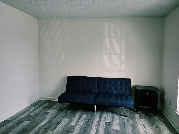 3rd image of 3030 Congress Blvd APT 115