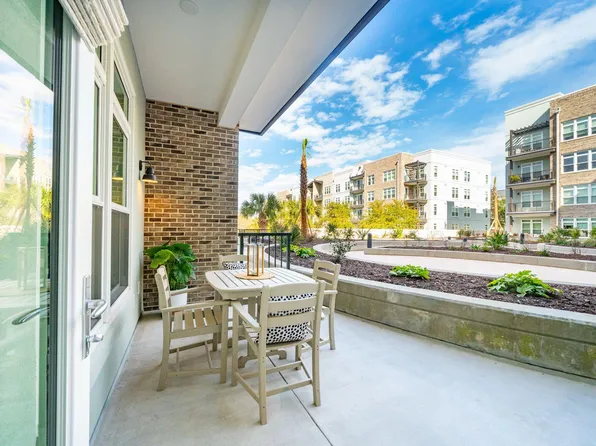 145 Pier View St Unit 114, Daniel Island, SC 29492