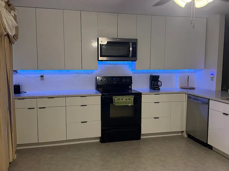 430 S Center St — Photo 2